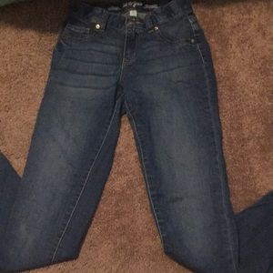 blue stretchy jeans